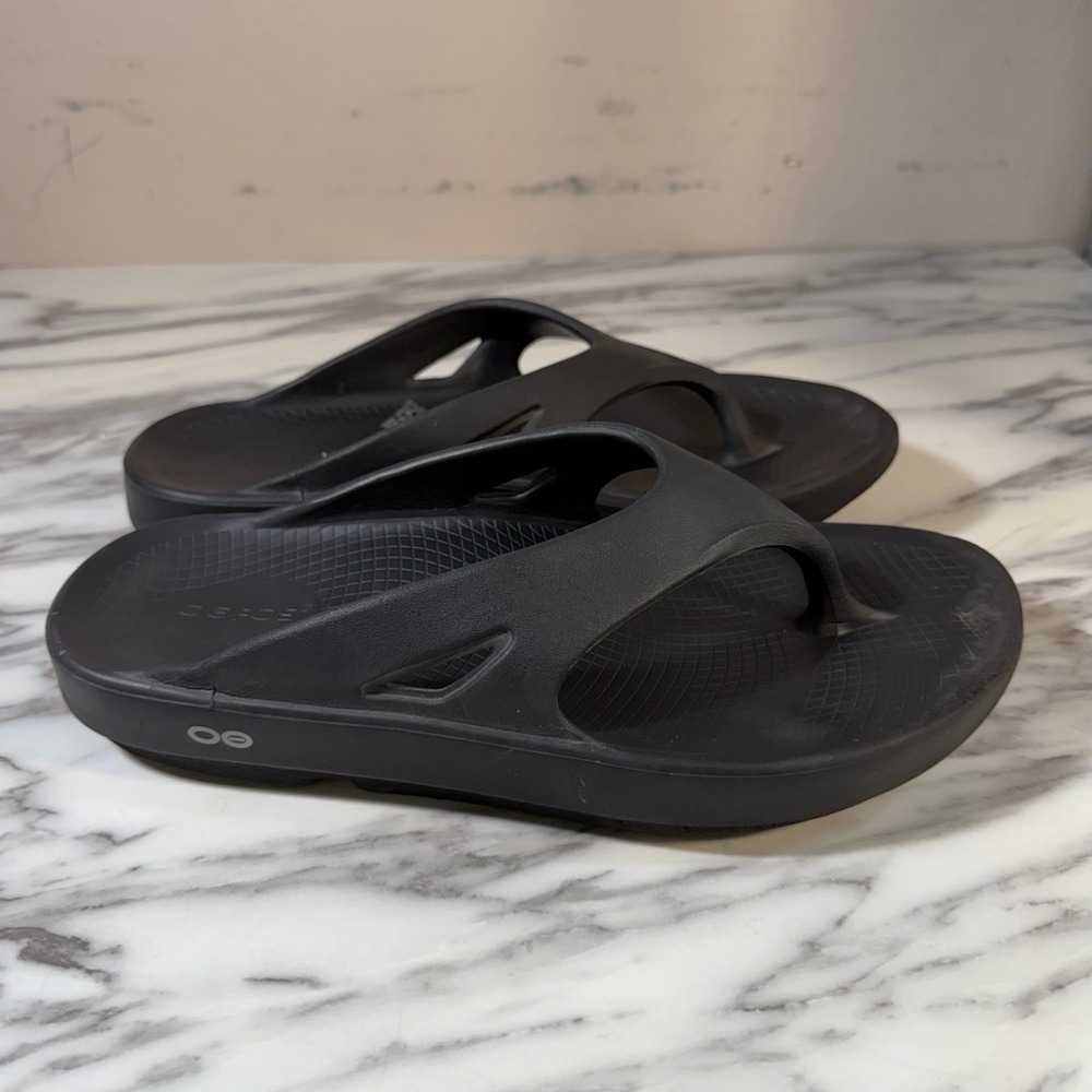 Oofos Original Slides Size M9/W11 EU 42 Unisex Black Recovery Comfort Flip Flops